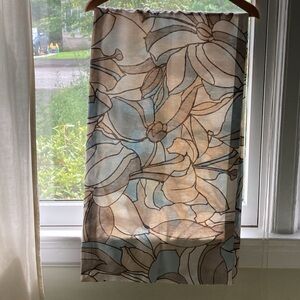 NWOT cotton linen table runner from Kid, Norway. 60” Spring Easter Summer.